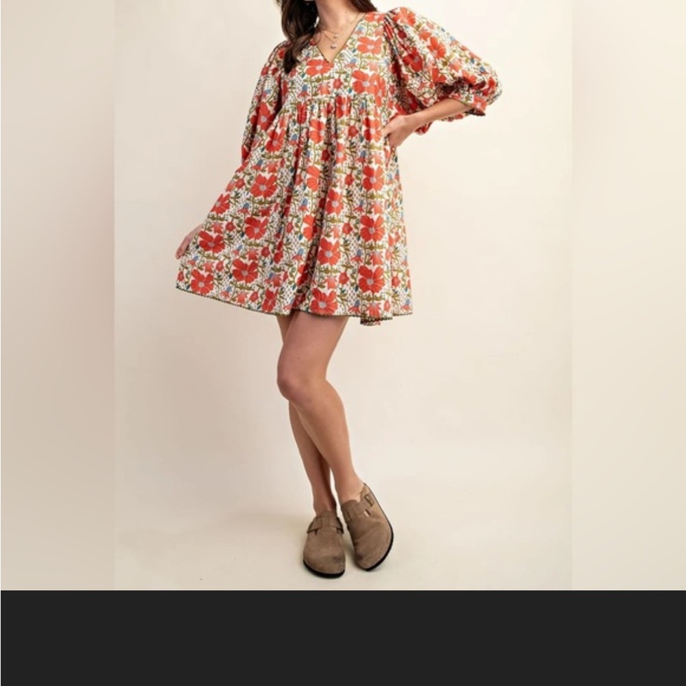 Chic Floral Puff Sleeve Mini Dress - Picture 2 of 7